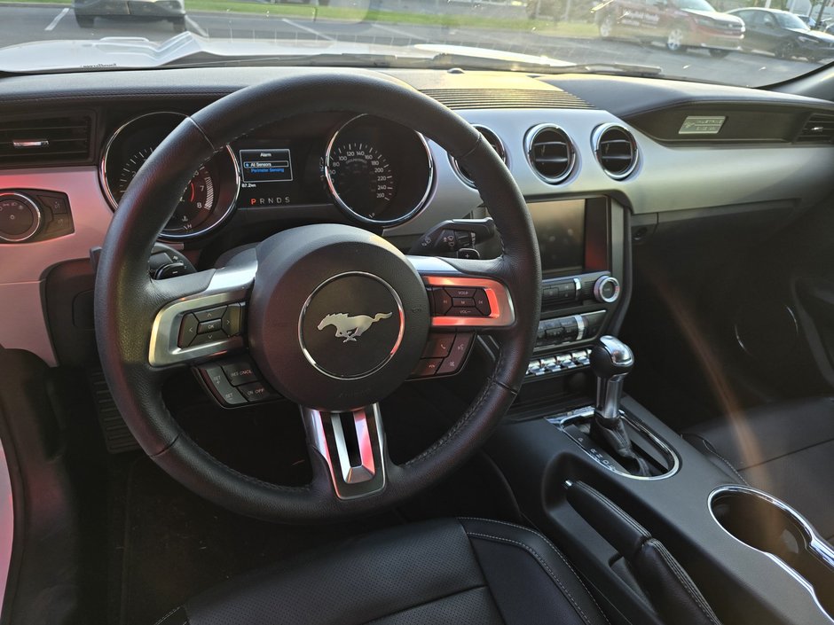 Ford Mustang GT Premium 435 HP Decapotable 2015-18