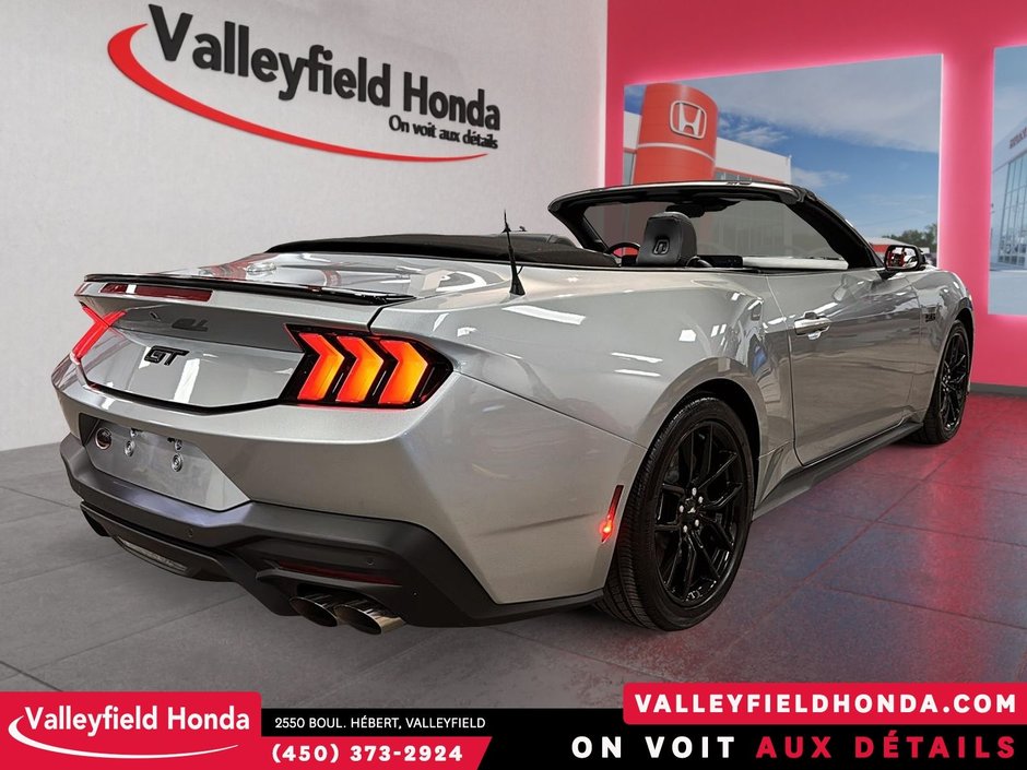 Ford Mustang V8 GT Premium w/ Performance Exhaust 2024-6