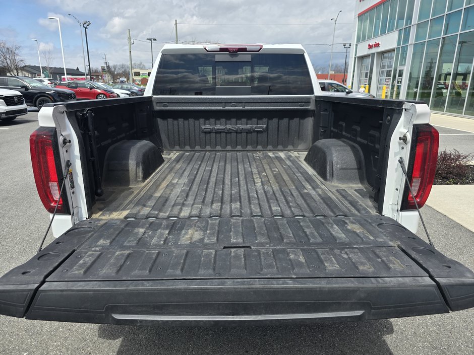GMC Sierra 1500 Denali Ultimate w/ Super Cruise 2023-12