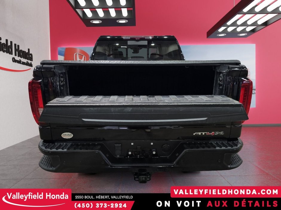 GMC Sierra 1500 AT4X 2023-9