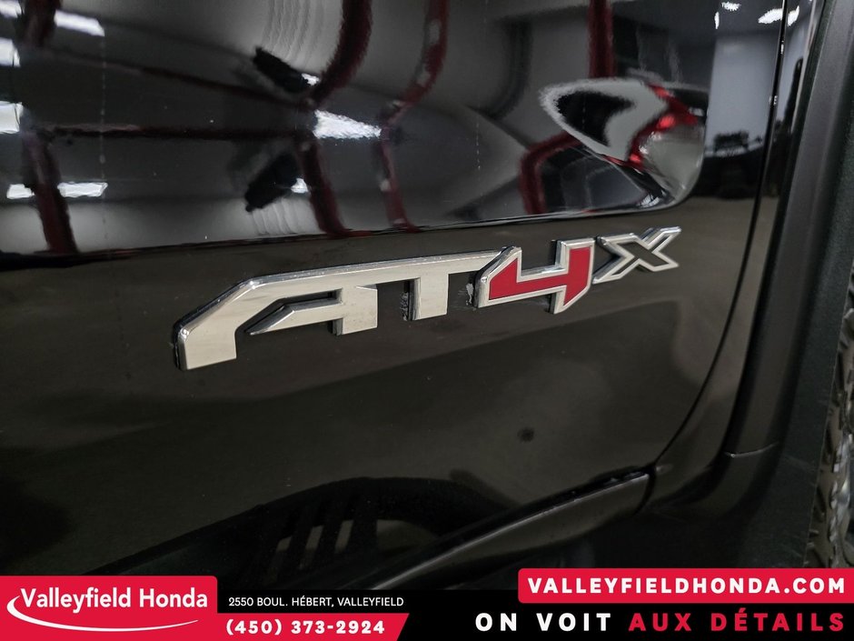 GMC Sierra 1500 AT4X 2023-4