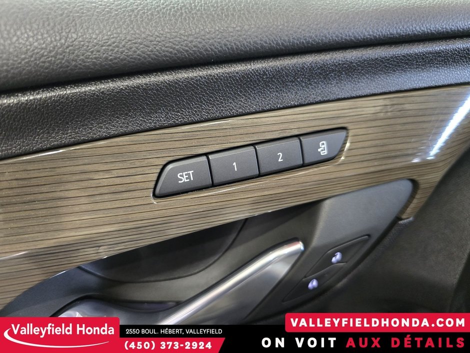 2023 GMC Terrain Denali CUIR TOIT PANORAMIQUE MAGS-17