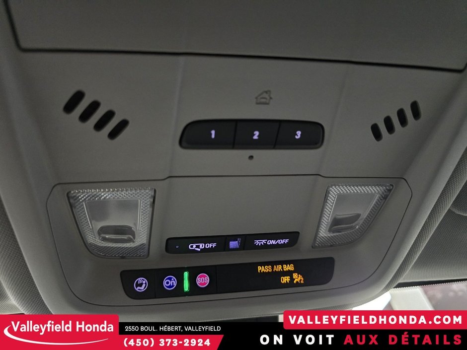 GMC Terrain SLT AWD 2023-30
