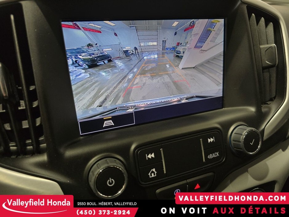 GMC Terrain SLT AWD 2023-28