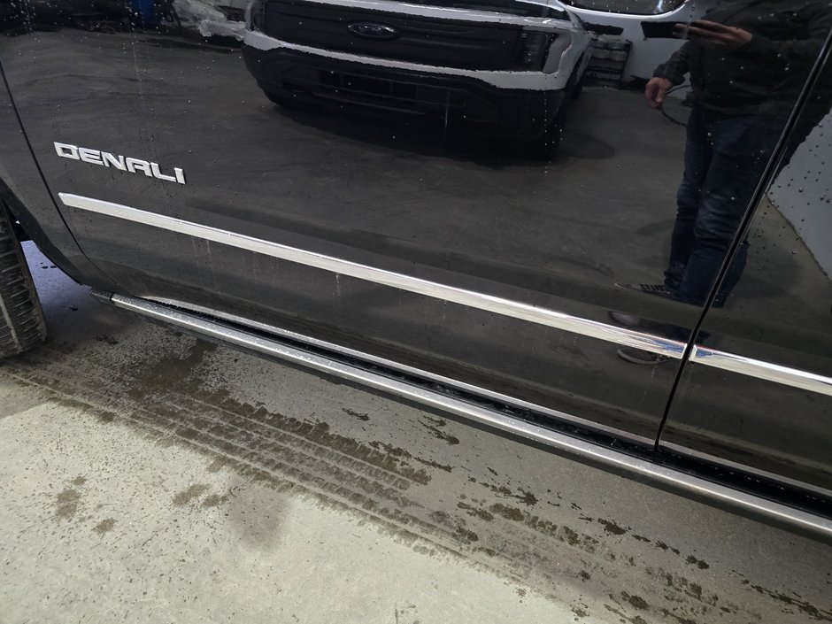 2020 GMC Yukon Denali TRÈS PROPRE !-1