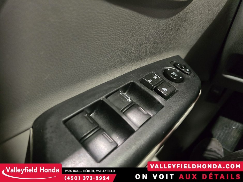 2012 Honda Civic Sdn LX TRÈS PROPRE !-18
