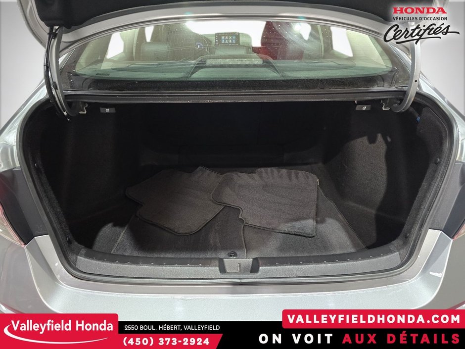 2022 Honda Civic Sedan Touring-10