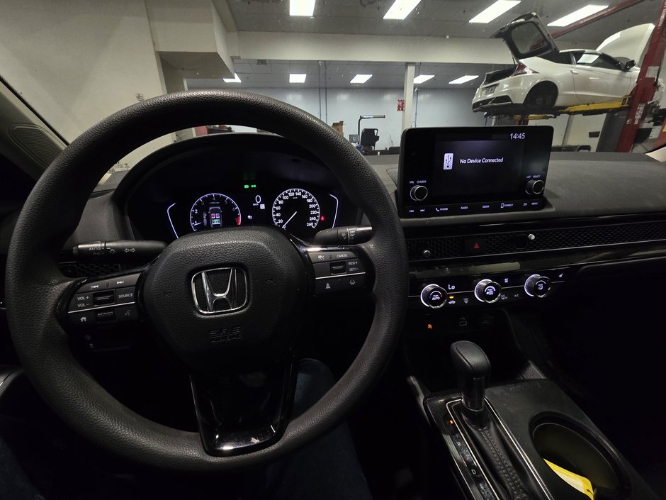 Honda Civic Sedan SIEGES CHAUFFANTS CARPLAY ANDROID AUTO DEMARREUR 2023-9