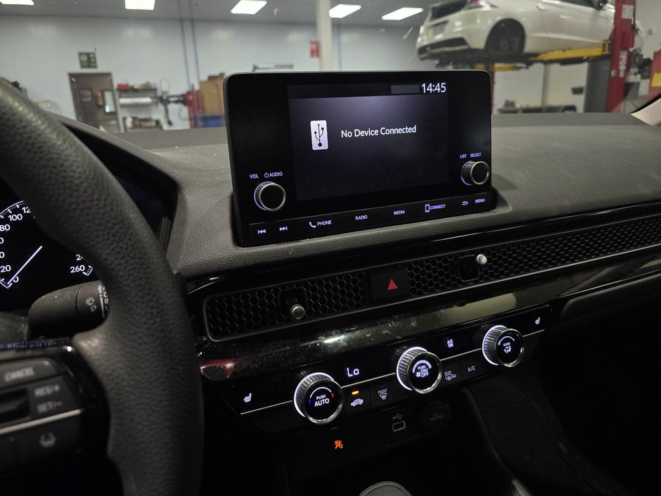 Honda Civic Sedan SIEGES CHAUFFANTS CARPLAY ANDROID AUTO DEMARREUR 2023-8