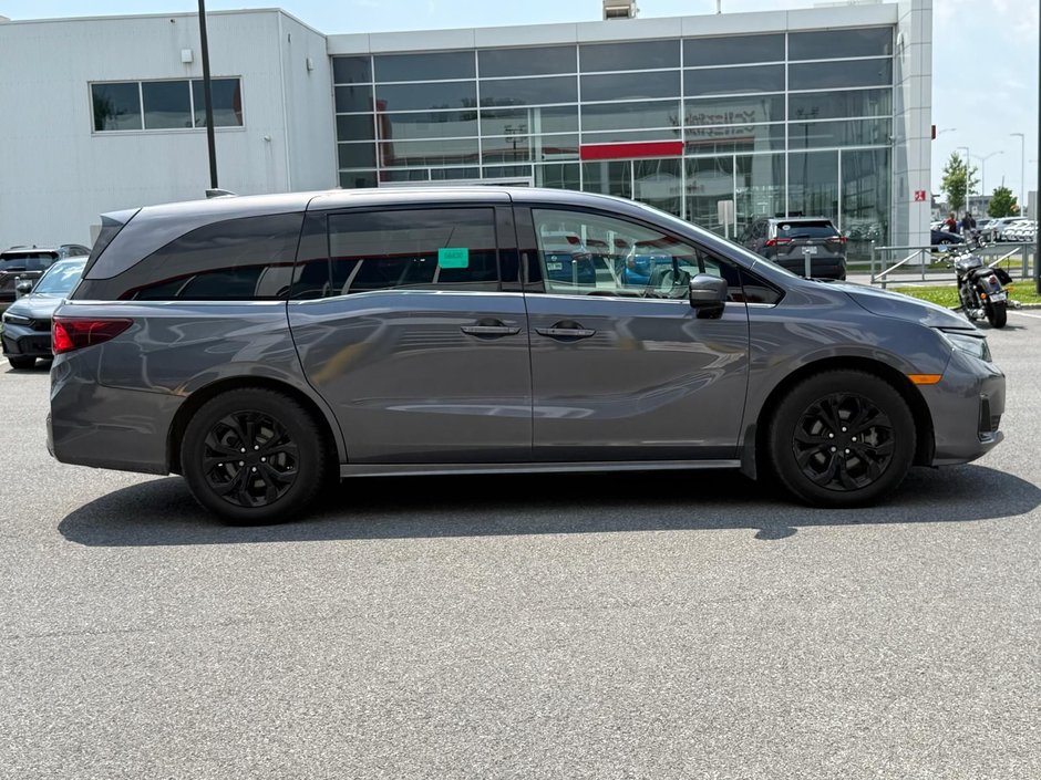 2025 Honda Odyssey Touring-3