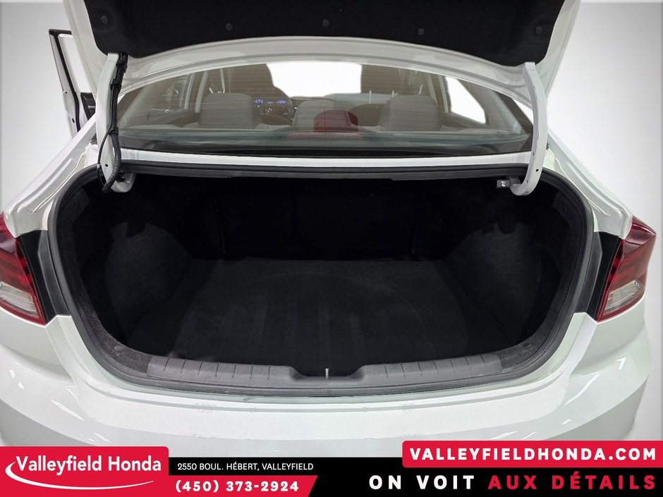 2020 Hyundai Elantra Preferred-7