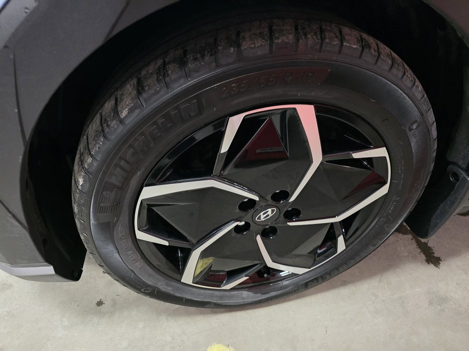 2022 Hyundai IONIQ 5 Preferred-2