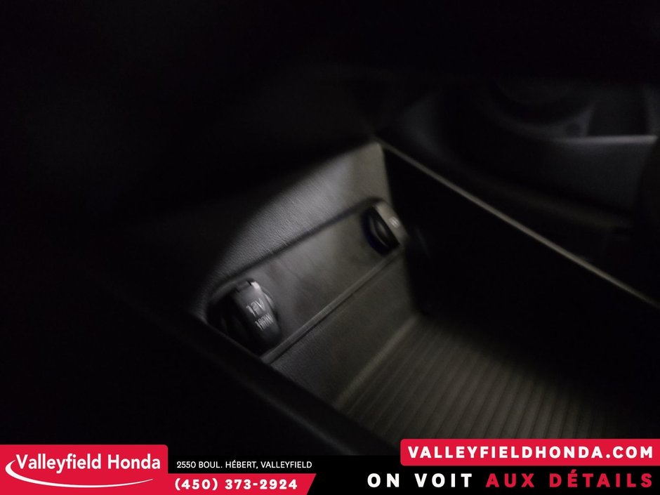 Hyundai KONA ELECTRIC Preferred w/Two-Tone Roof 2020-26