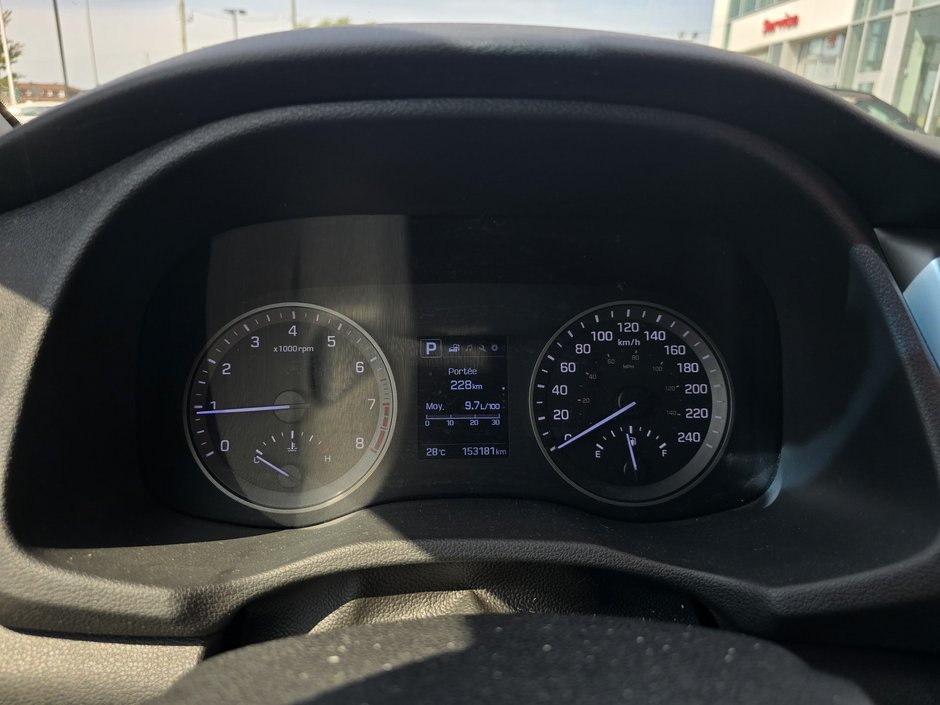 Hyundai Tucson SE 2017-16