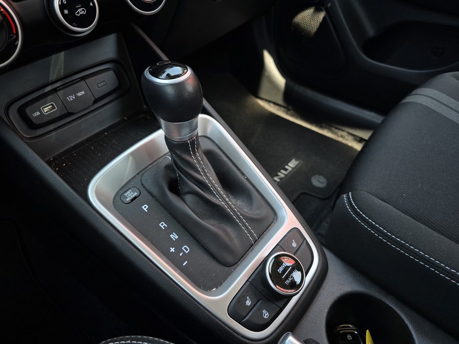 Hyundai Venue Preferred VOLANT ET SGS CHAUFFANTS MAGS CARPLAY 2022-14