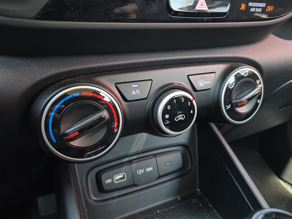 Hyundai Venue Preferred VOLANT ET SGS CHAUFFANTS MAGS CARPLAY 2022-15