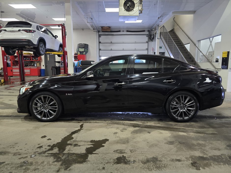 Infiniti Q50 Red Sport 400 AWD 3.0L BITURBO 2016-12