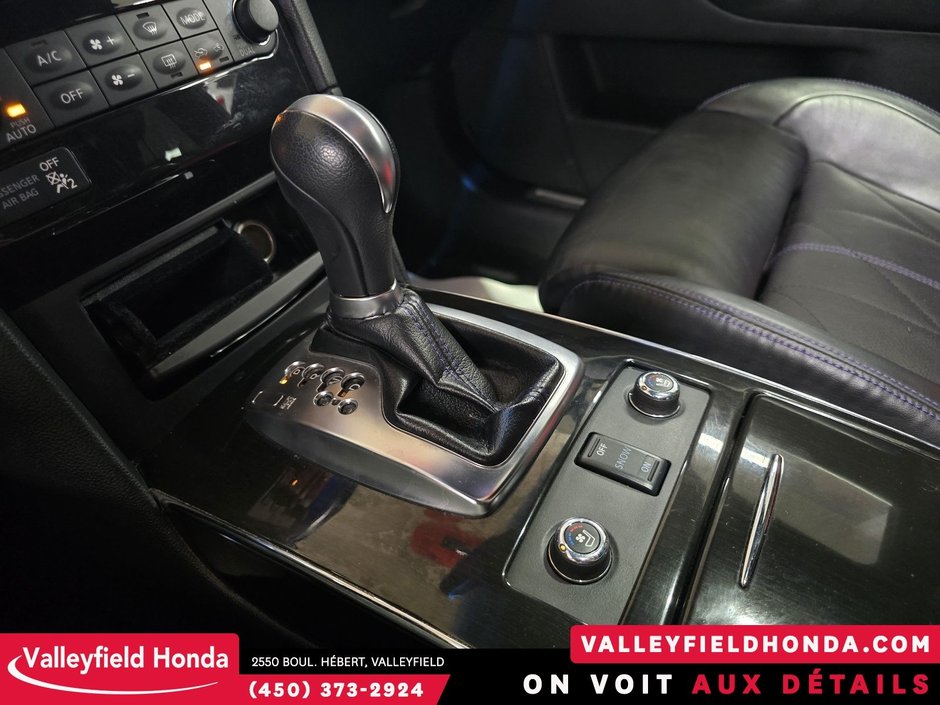 2017 Infiniti QX70 S AWD BOSE AUDIO-25