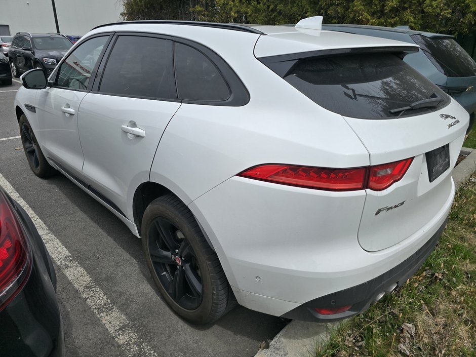 2019 Jaguar F-PACE R-Sport-2