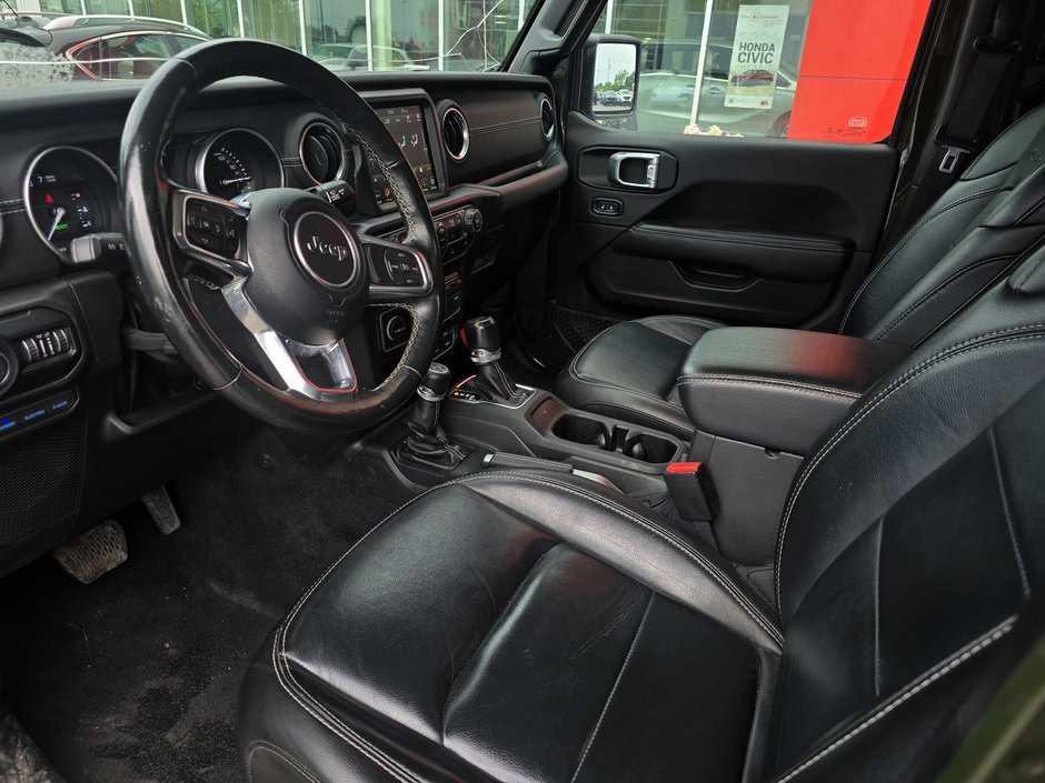 2022 Jeep Wrangler 4xe Unlimited Sahara-2
