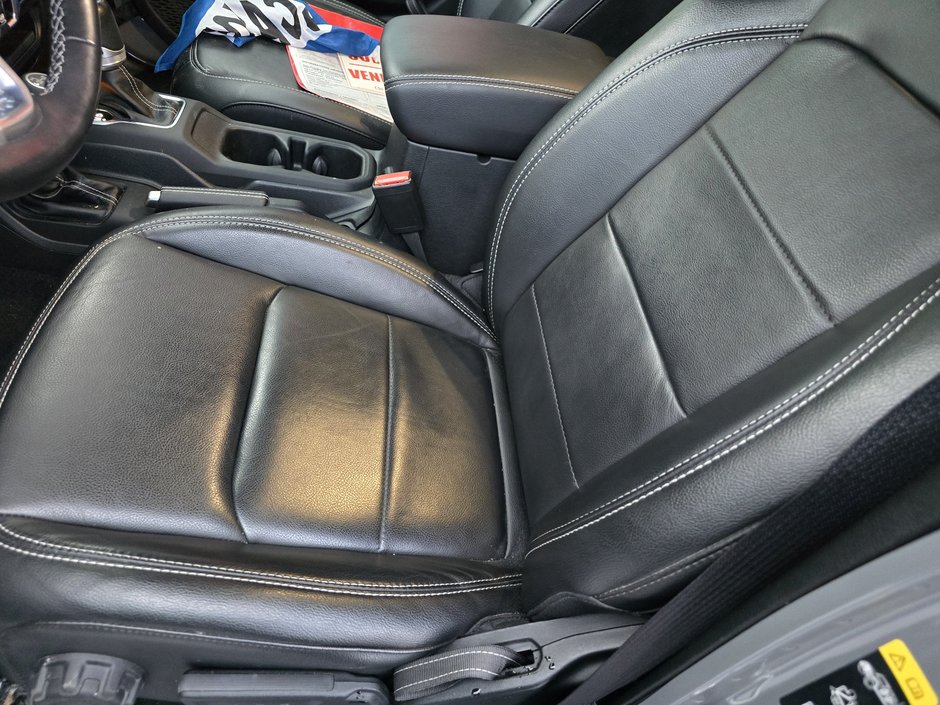 2023 Jeep Wrangler 4xe Unlimited Sahara PHEV 50KM Autonomie EV-4