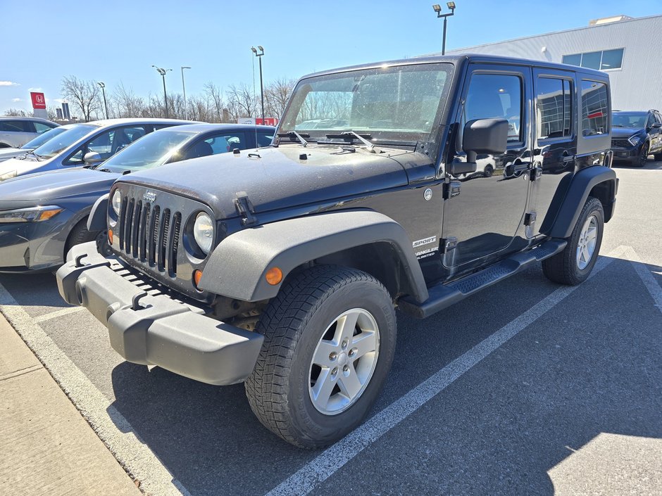 Jeep Wrangler Unlimited Sport BAS KILOMÉTRAGE ! 2013-0