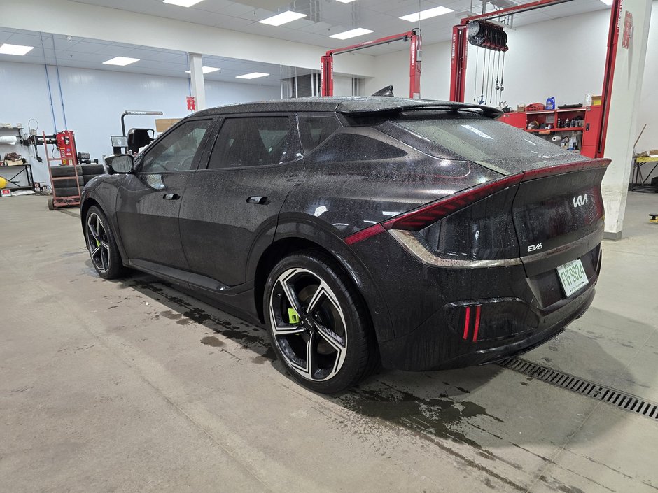 Kia EV6 GT 2023-14