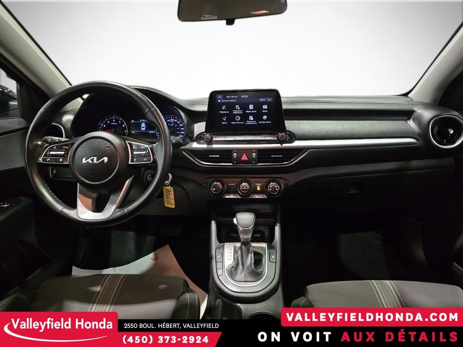 Kia Forte LX 2023-14