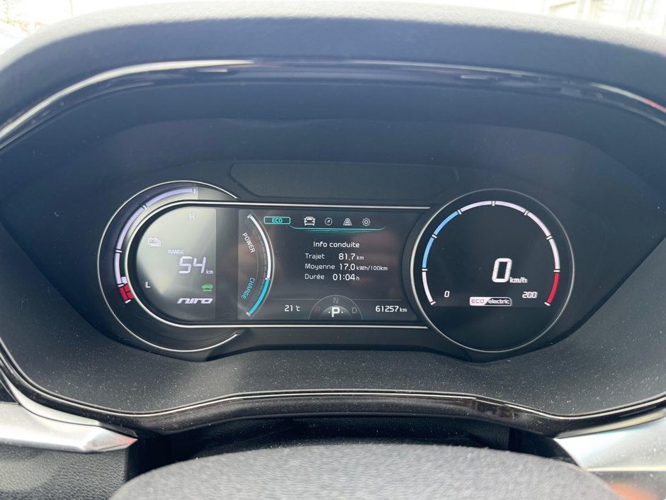 2021 Kia Niro EV SX TOURING - 385KM AUTONOMIE-11