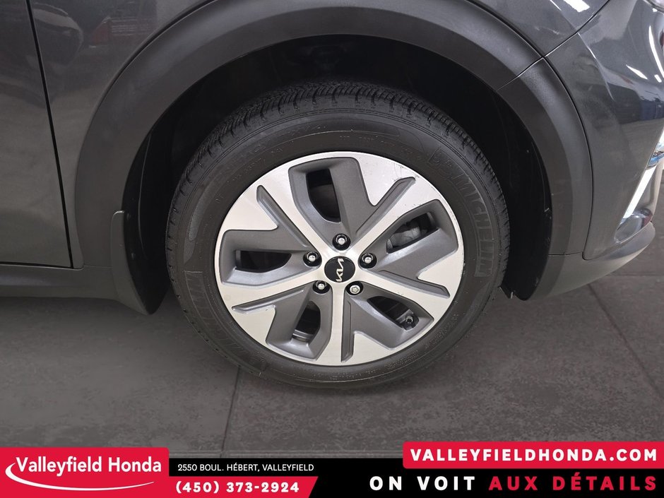 2022 Kia Niro EV SX TOURING - LOADED-10