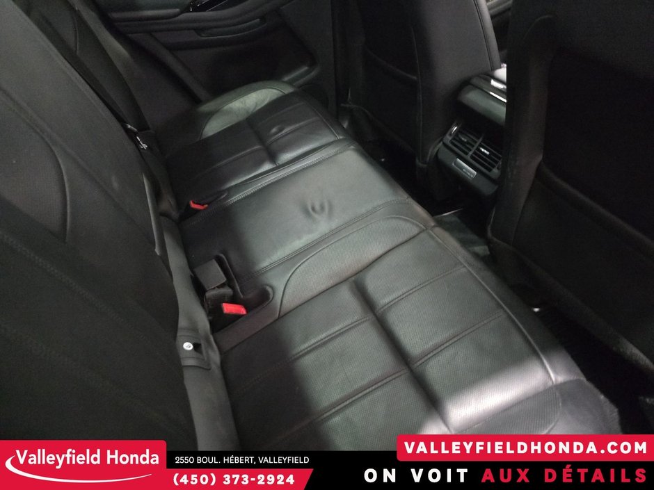 Land Rover Range Rover Evoque R-Dynamic SE IMPECCABLE ! 2020-13