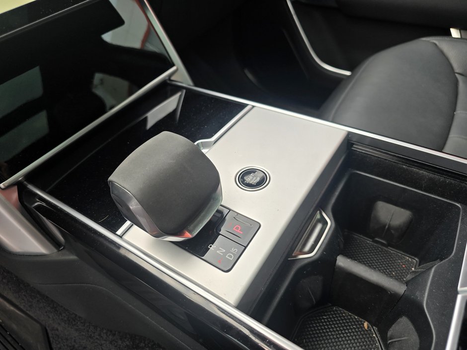 2024 Land Rover Range Rover SE V8 COMME NEUF!-7