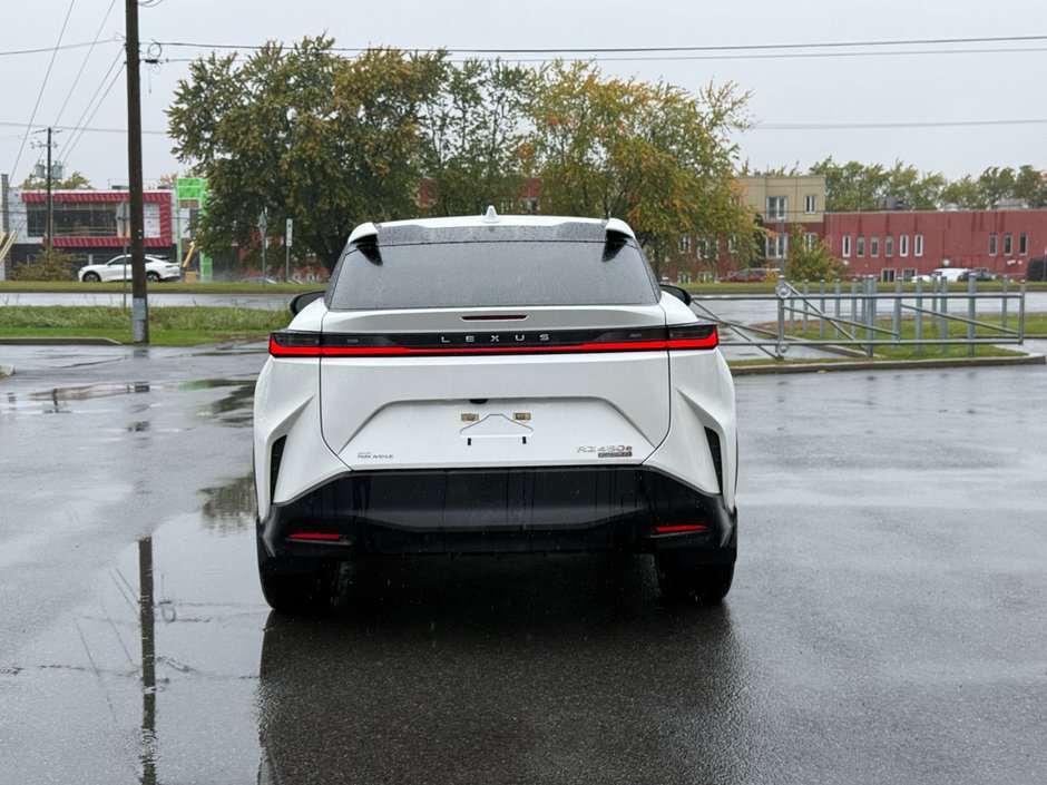 Lexus RZ 450e 2023-3