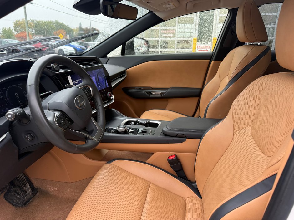 Lexus RZ 450e 2023-6