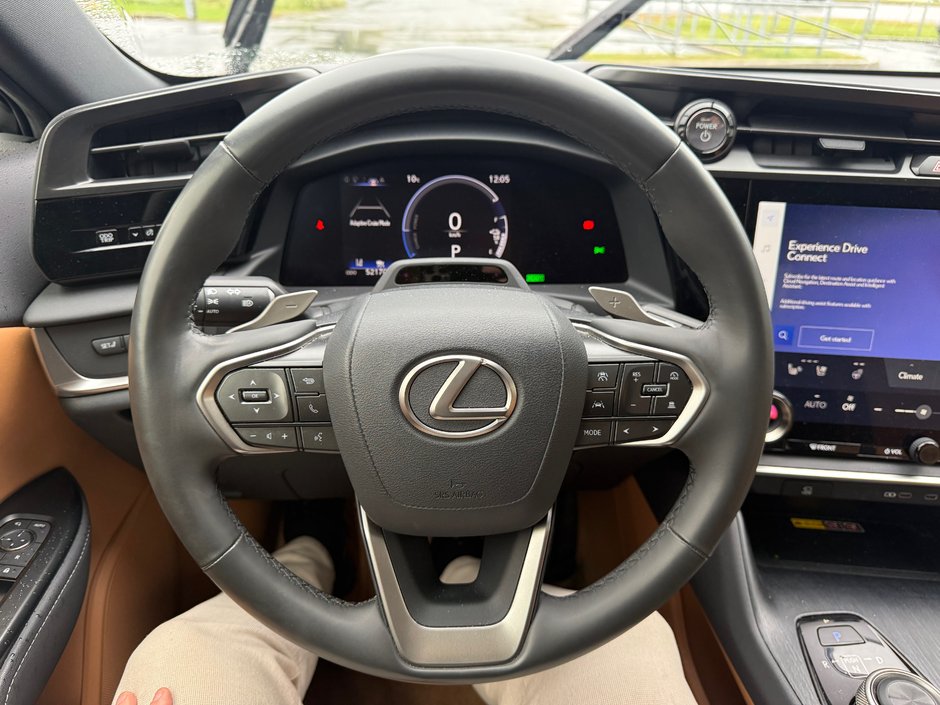 Lexus RZ 450e 2023-8