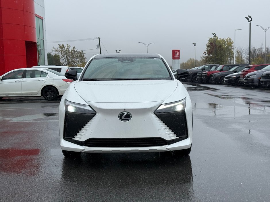 Lexus RZ 450e 2023-9