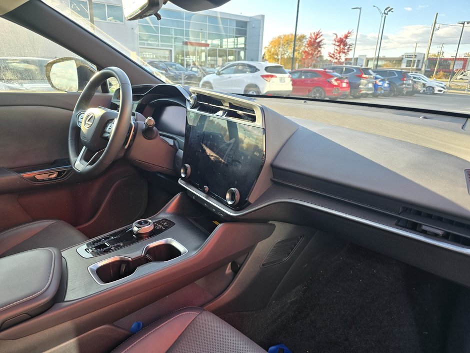 Lexus RZ 450e DIRECT4 AWD 2024-3