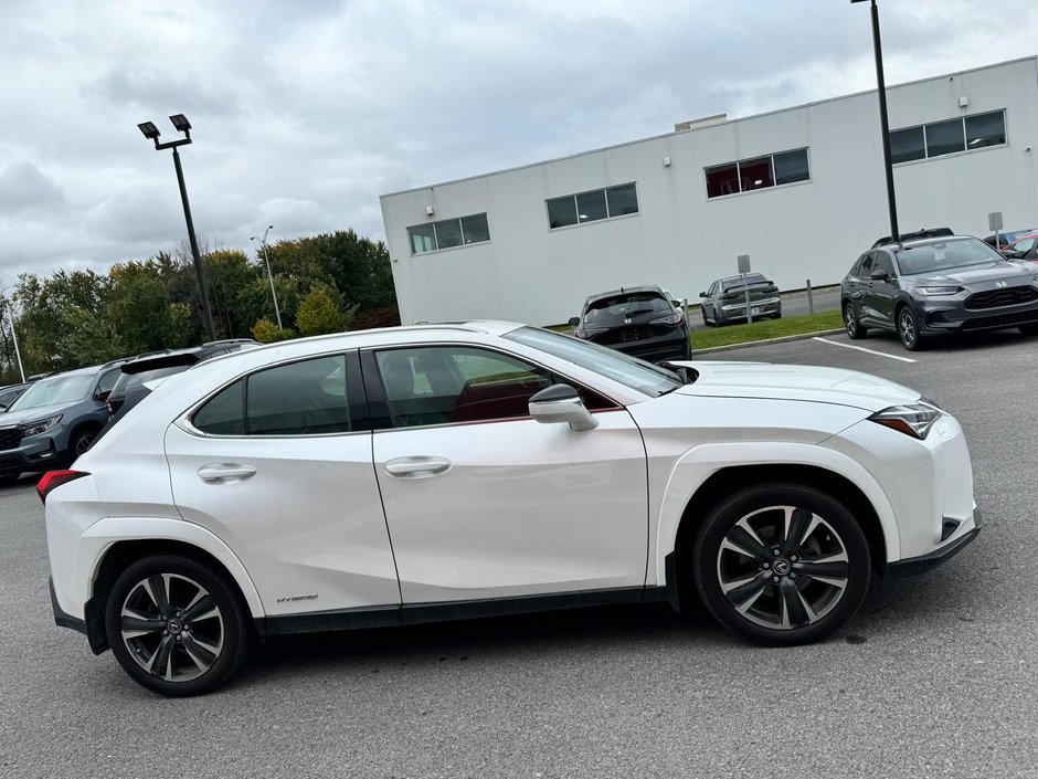 2022 Lexus UX 250h-3