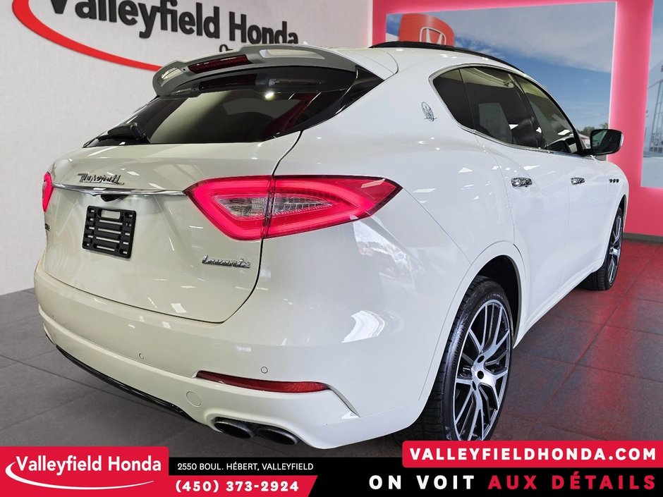 2017 Maserati Levante S 424HP MOTEUR FERRARI-8