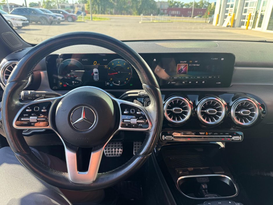 Mercedes-Benz A-Class A 250 4MATIC TOIT PANO 2021-10