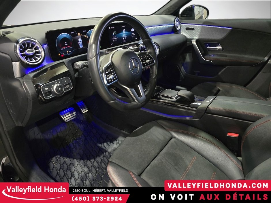 2021 Mercedes-Benz A-Class A 250 4MATIC TOIT PANO-11