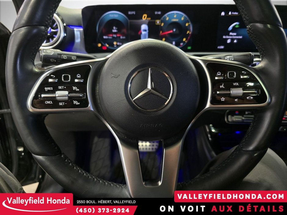 2021 Mercedes-Benz A-Class A 250 4MATIC TOIT PANO-17