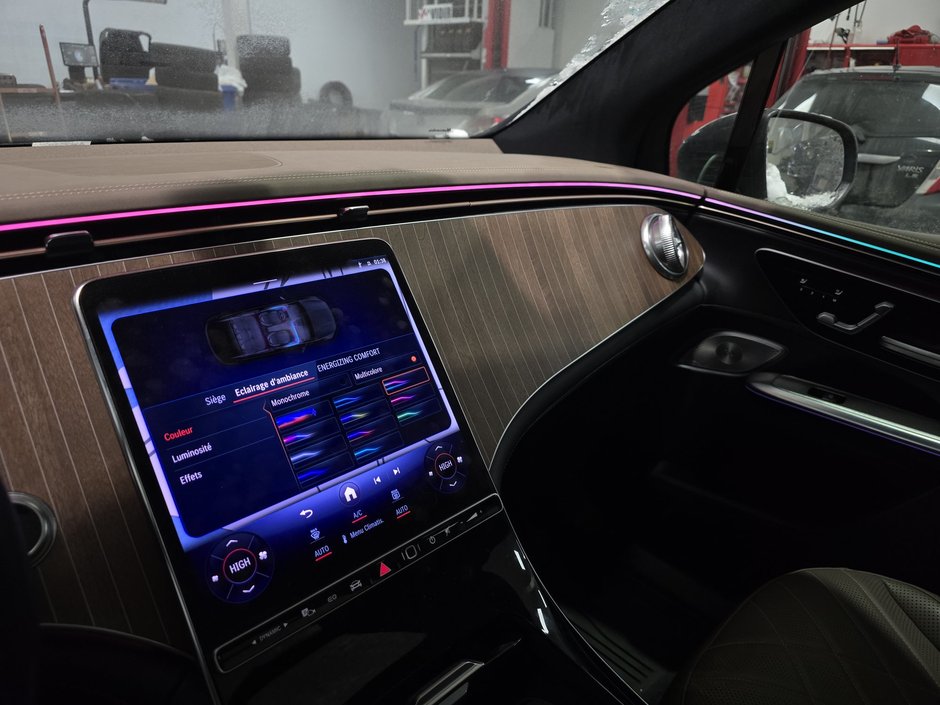 Mercedes-Benz EQE 350 2023-8