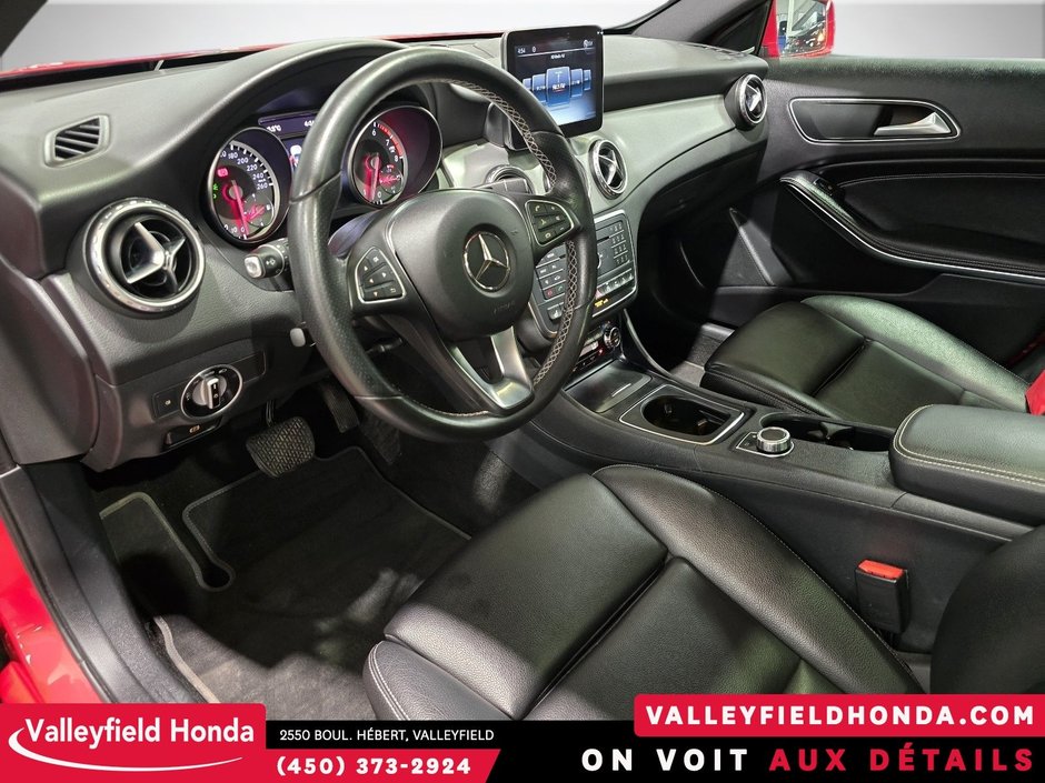 2017 Mercedes-Benz GLA 250 IMPECCABLE !-12