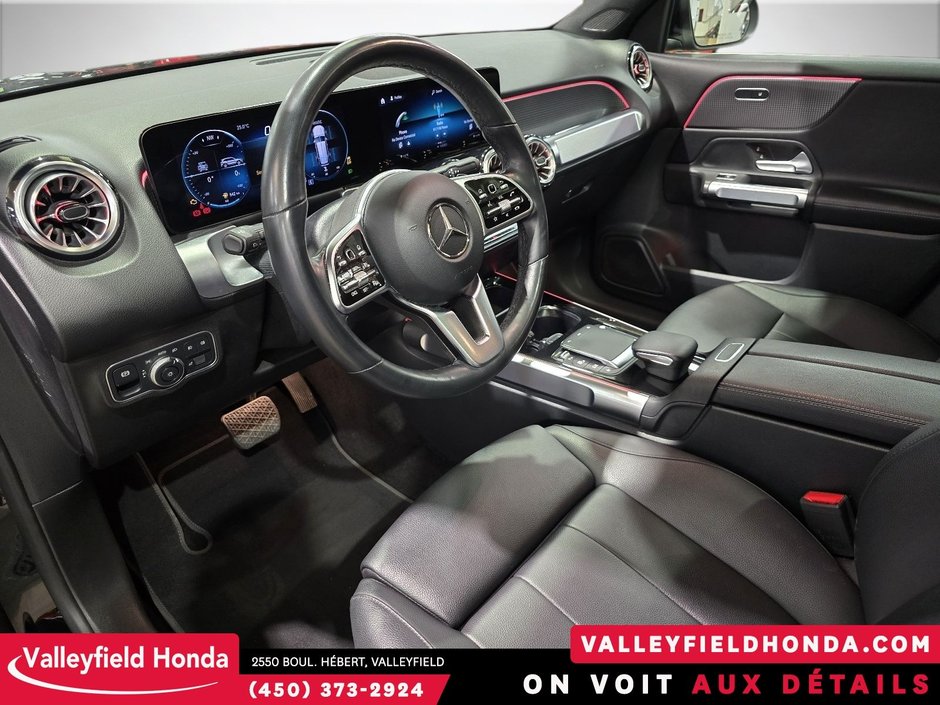 2023 Mercedes-Benz GLB 250 - Exclusive trim package-12