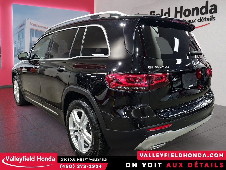 2023 Mercedes-Benz GLB 250 - Exclusive trim package-7