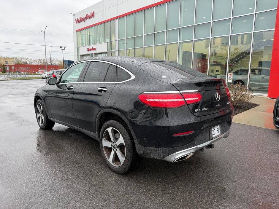 Mercedes-Benz GLC COUPE GLC 300 AWD IMPECCABLE 2019-2