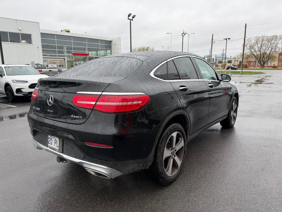 Mercedes-Benz GLC COUPE GLC 300 AWD IMPECCABLE 2019-3