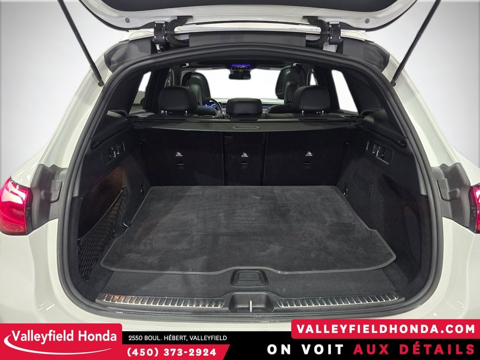 2024 Mercedes-Benz GLC 300 Exclusive Trim package-11