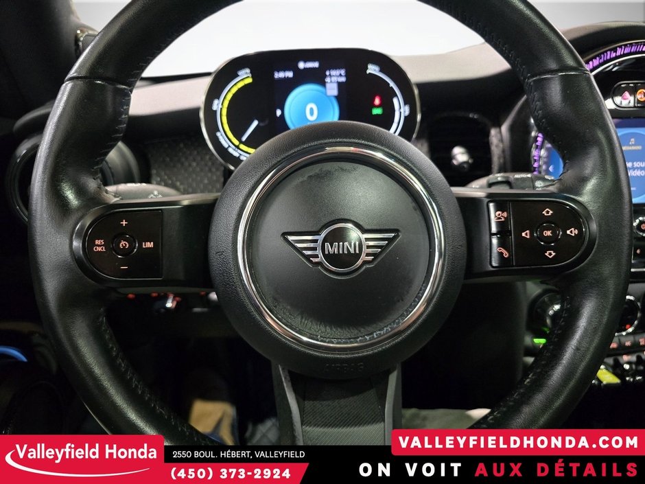 MINI 3 Door Cooper SE IMPECCABLE! 2023-18